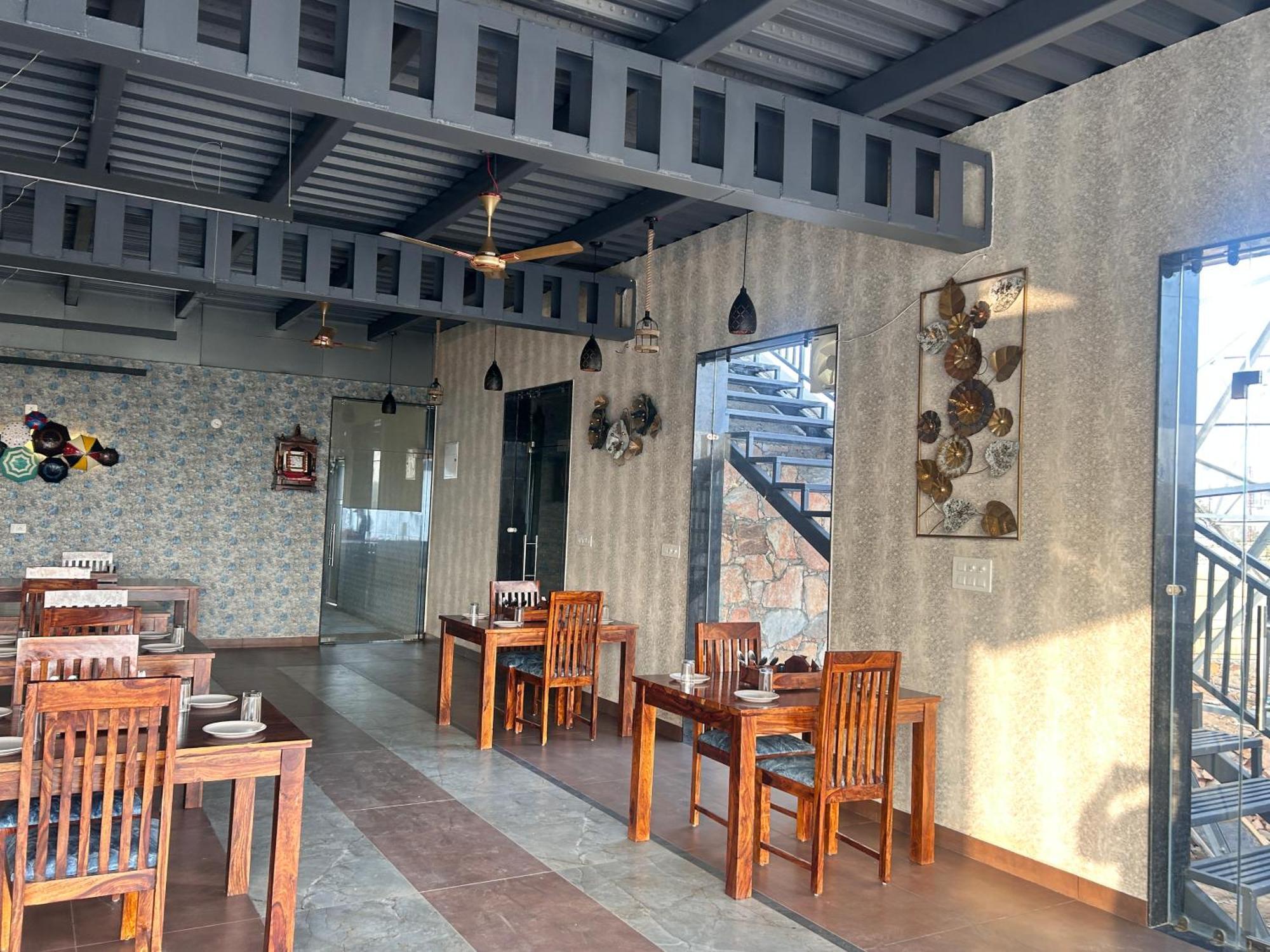 Royal Rajasthan Resort Sikar Exterior foto
