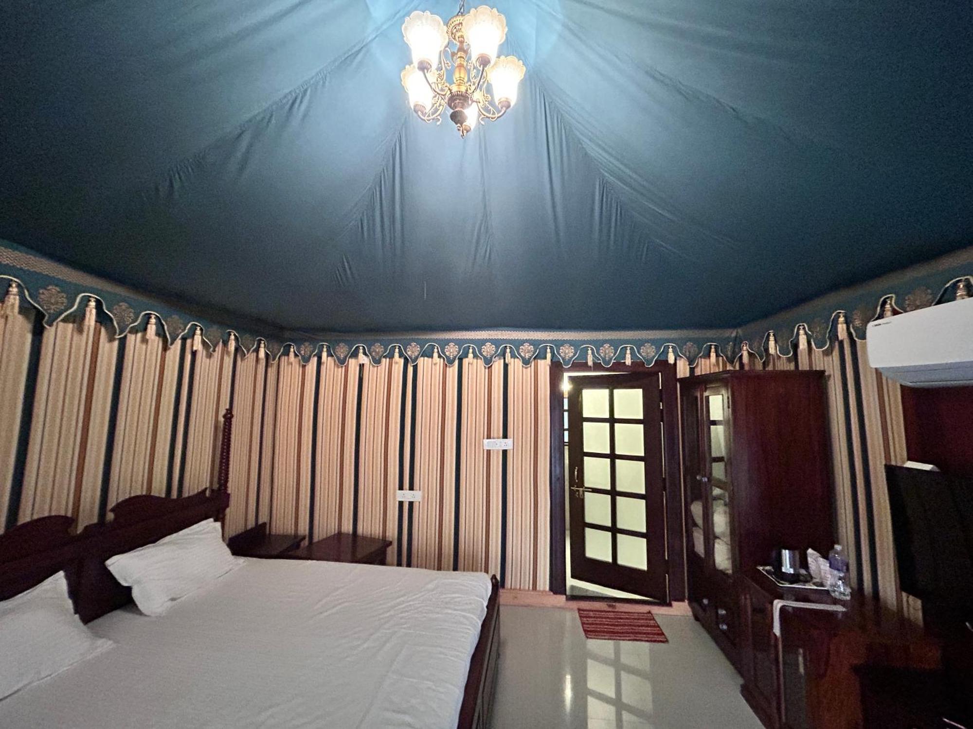 Royal Rajasthan Resort Sikar Exterior foto