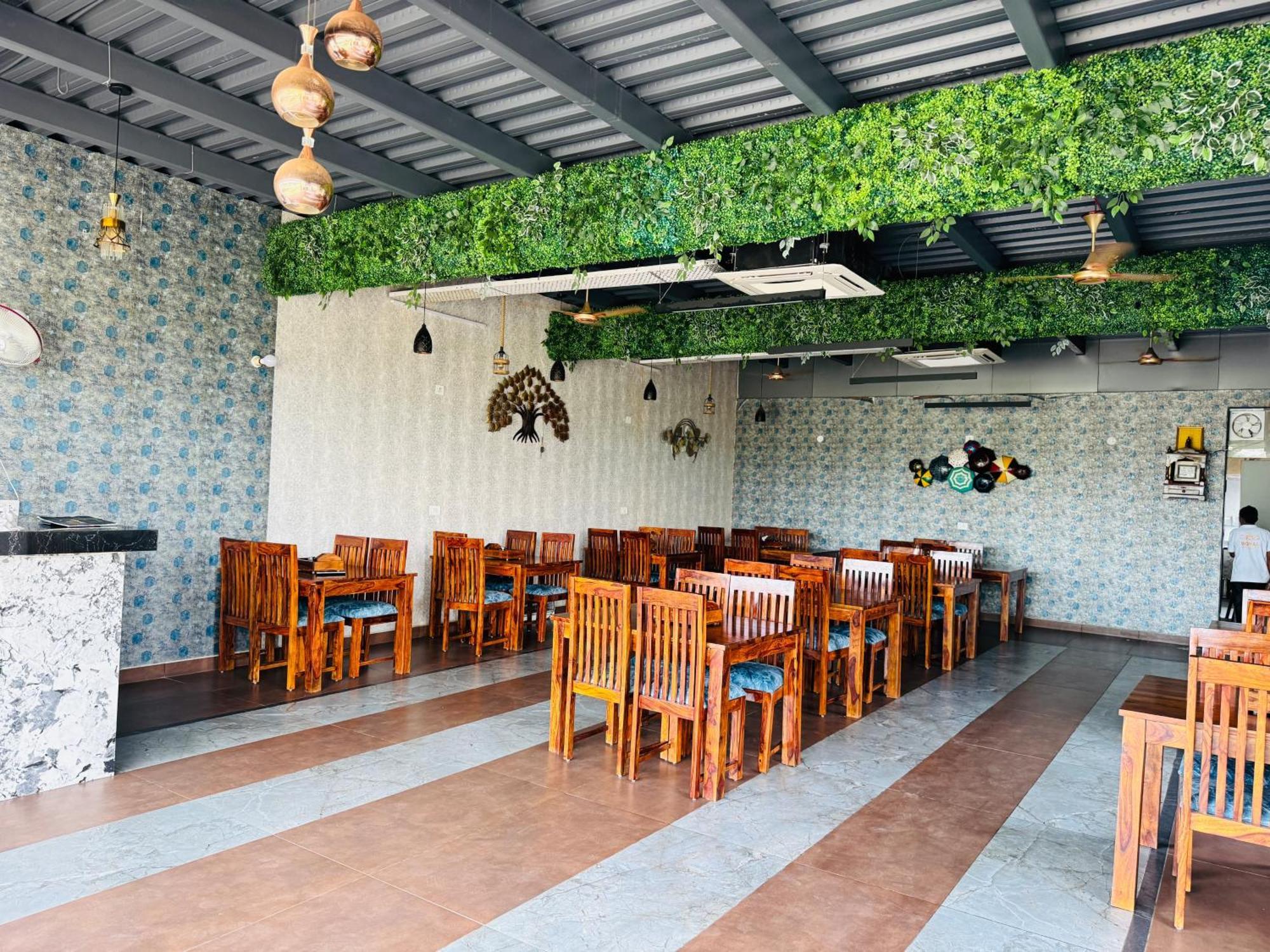Royal Rajasthan Resort Sikar Exterior foto