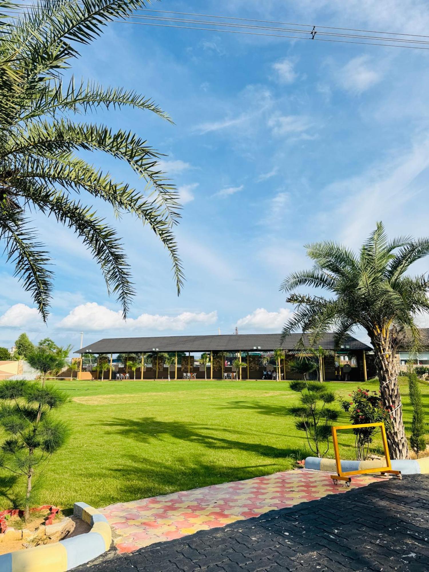 Royal Rajasthan Resort Sikar Exterior foto