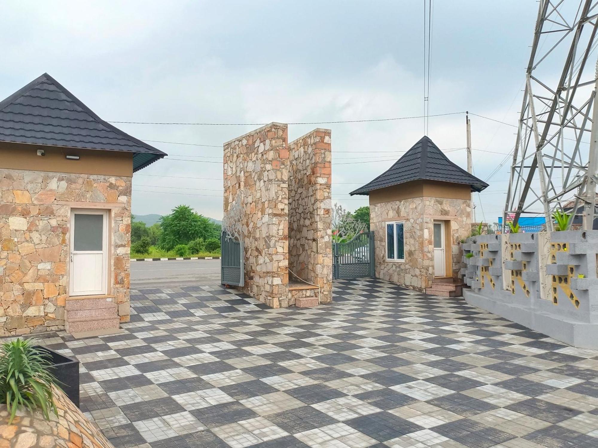 Royal Rajasthan Resort Sikar Exterior foto