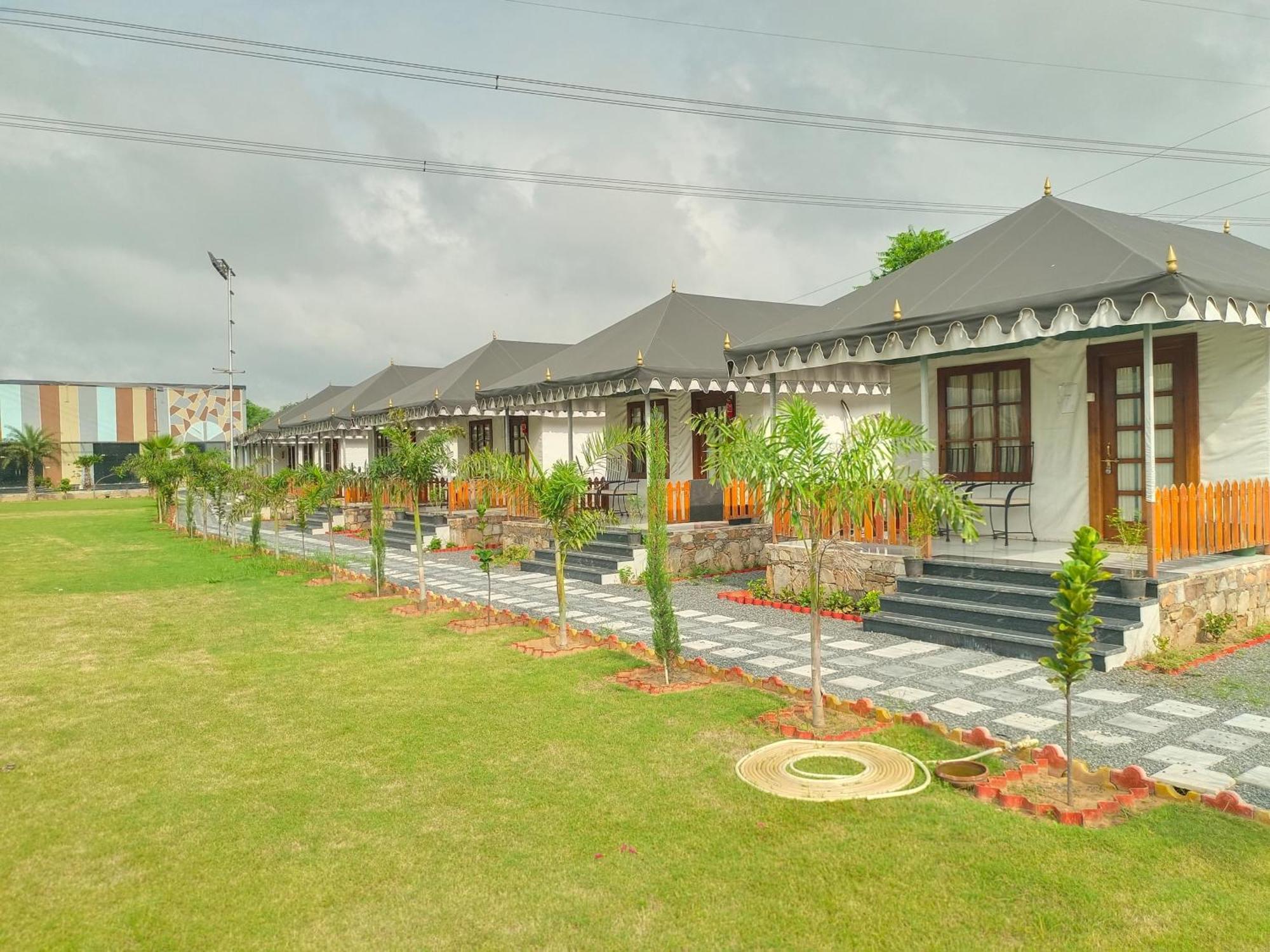 Royal Rajasthan Resort Sikar Exterior foto