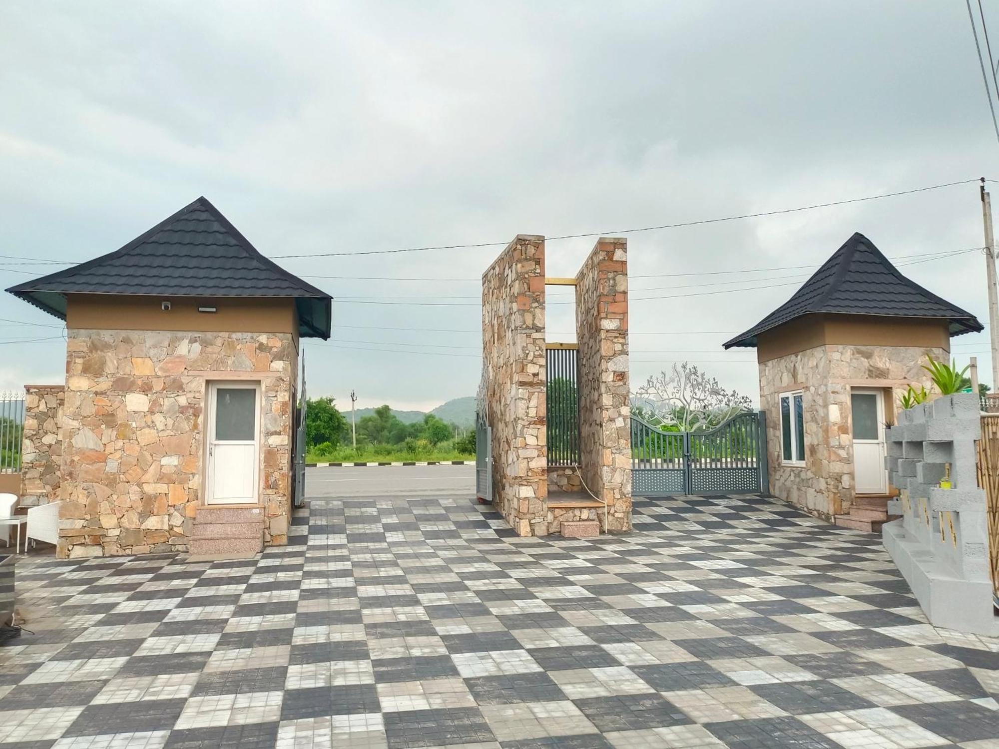 Royal Rajasthan Resort Sikar Exterior foto