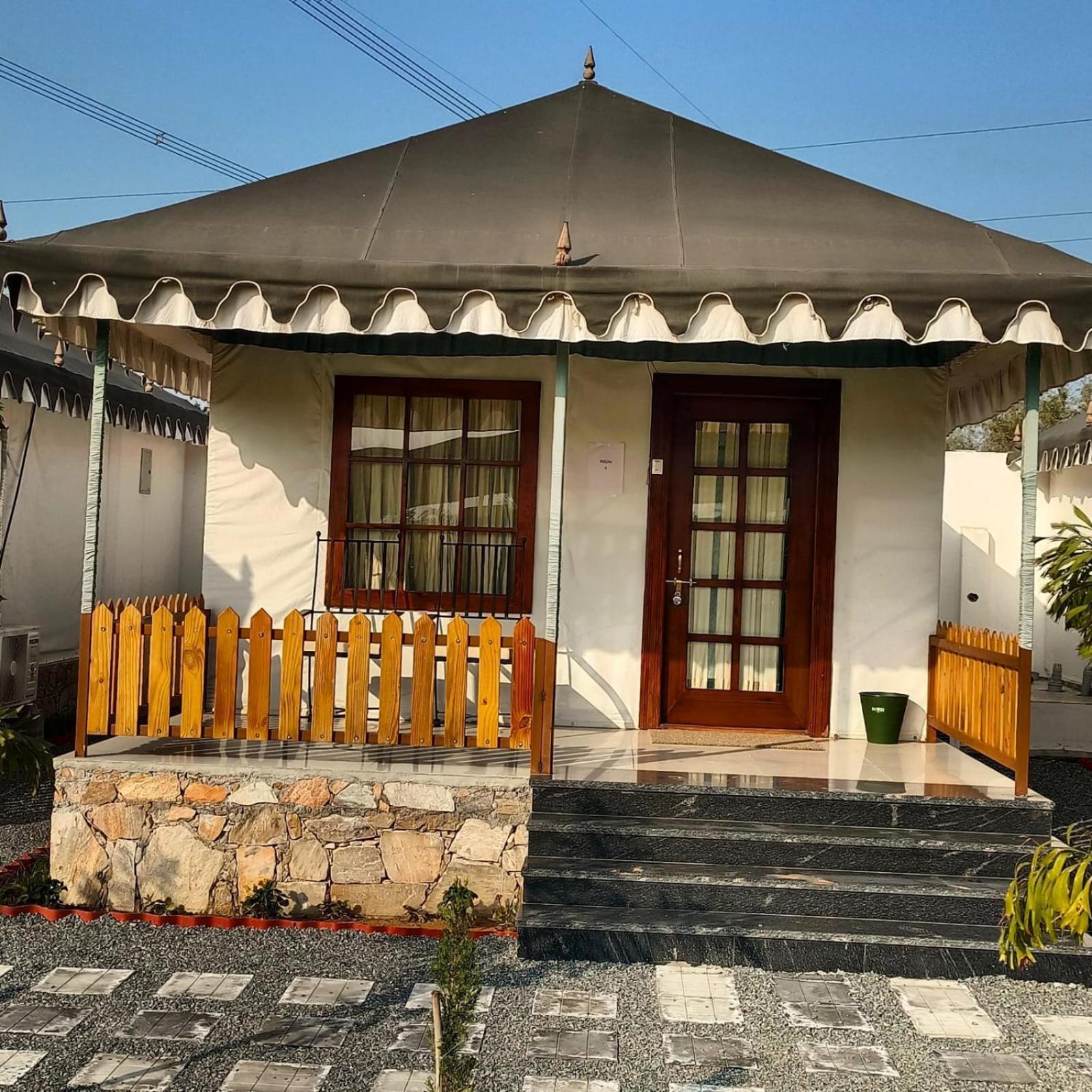 Royal Rajasthan Resort Sikar Exterior foto
